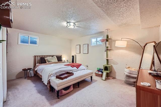 2809 Flintridge Drive