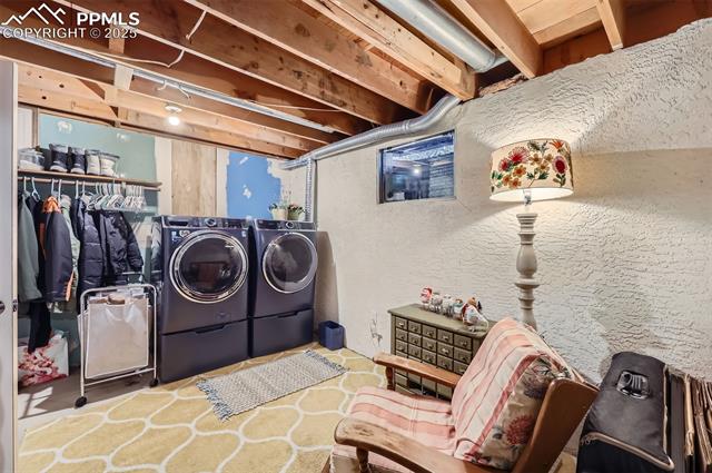 2809 Flintridge Drive