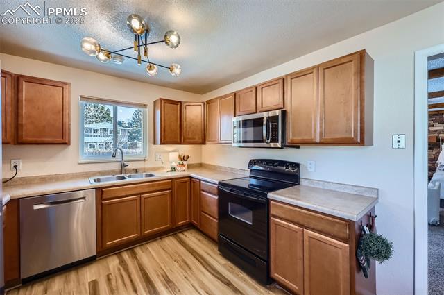 2809 Flintridge Drive