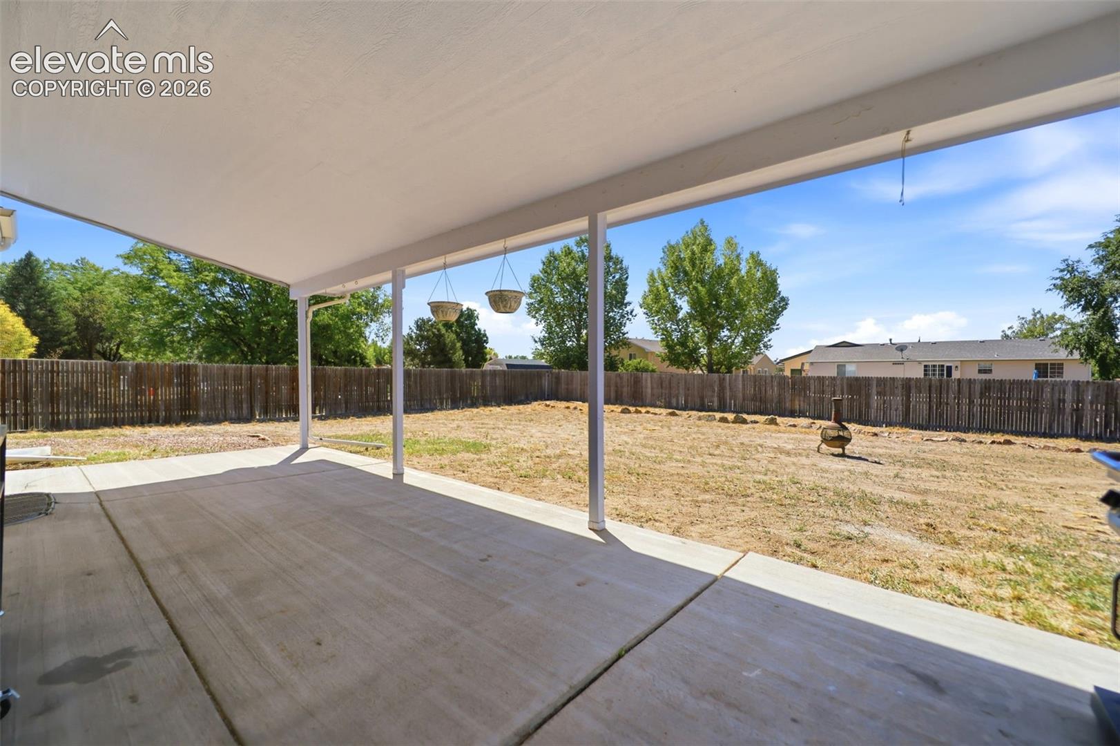 458 W Lookout Drive