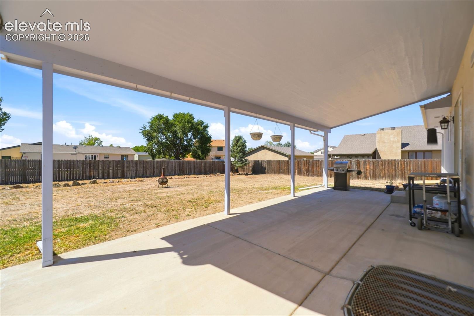 458 W Lookout Drive