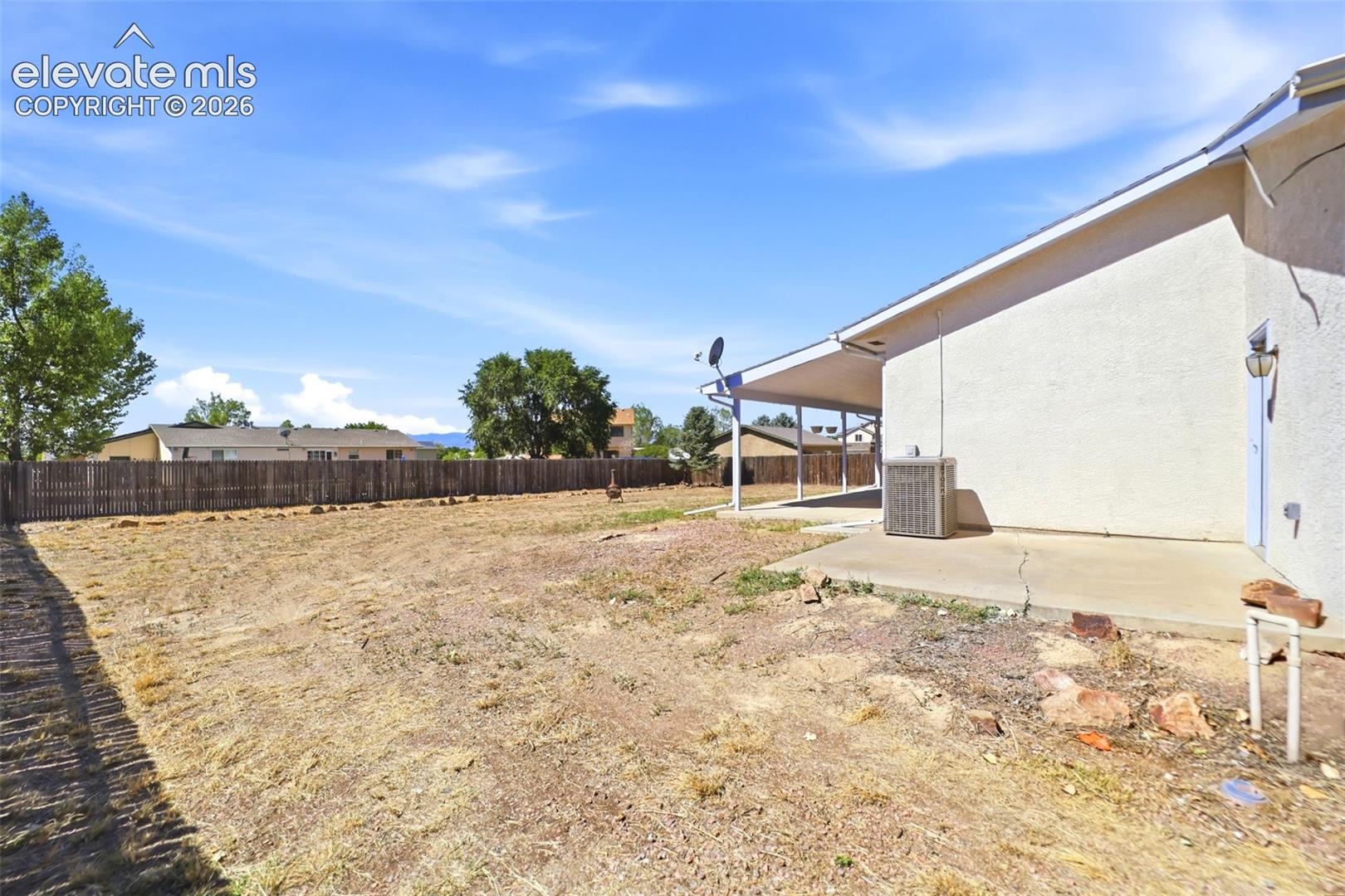 458 W Lookout Drive