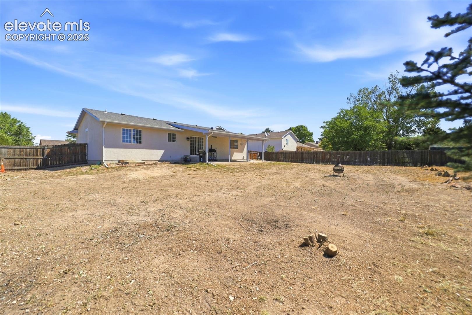 458 W Lookout Drive