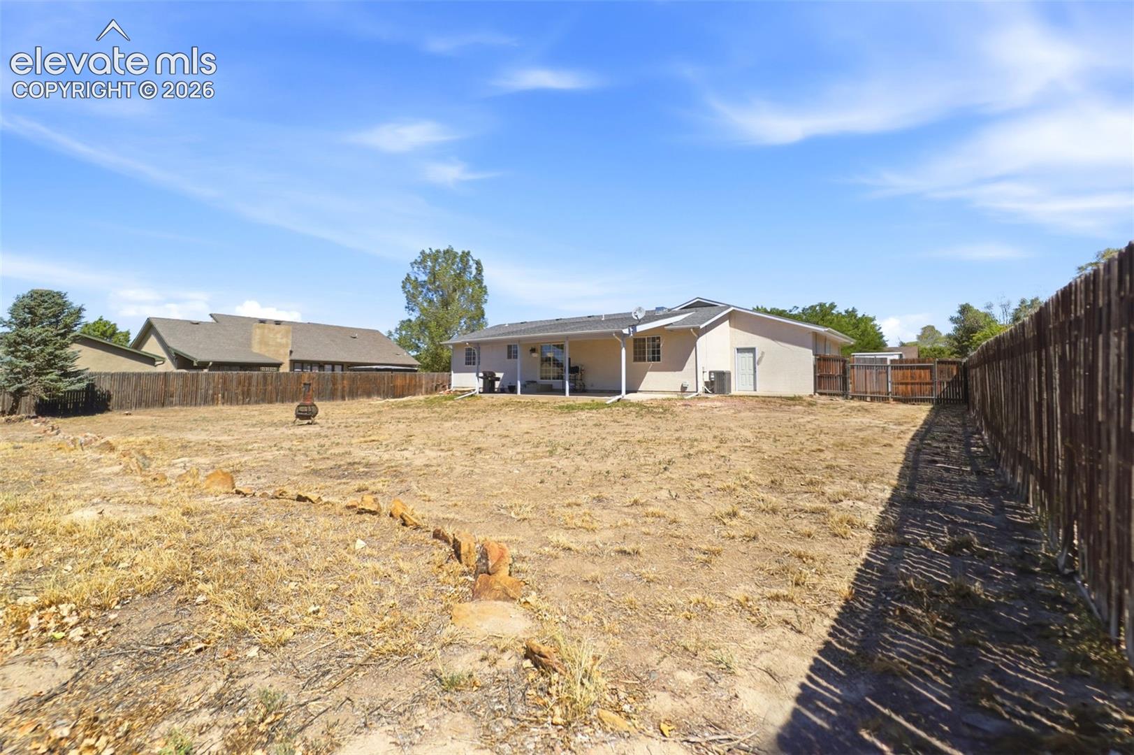 458 W Lookout Drive