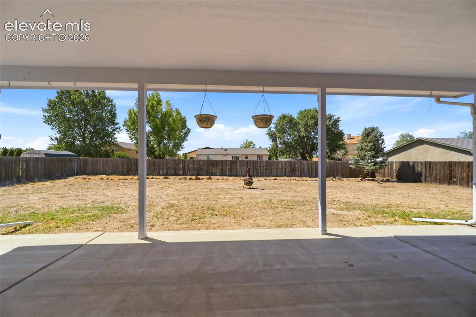 458 W Lookout Drive