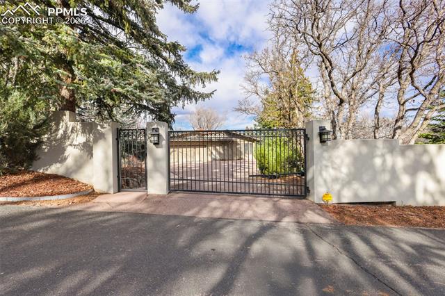 2 Penrose Lane