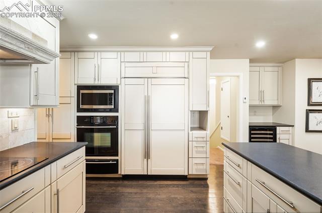 2 Penrose Lane