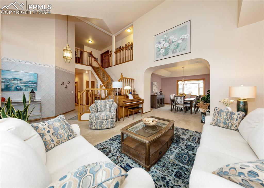 1735 Smoke Ridge Drive