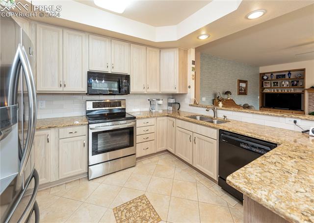 1735 Smoke Ridge Drive