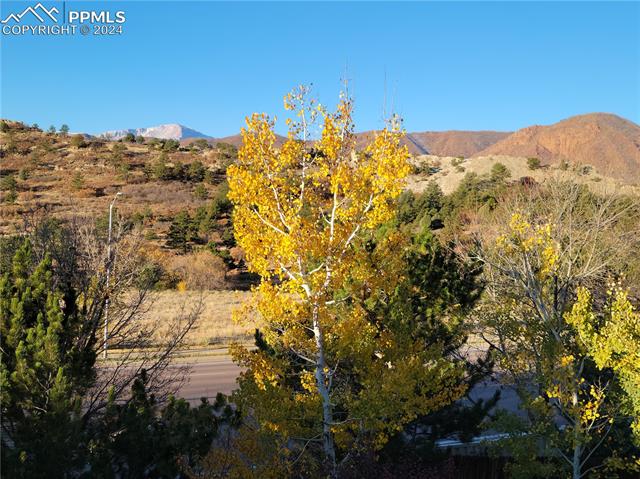 1735 Smoke Ridge Drive