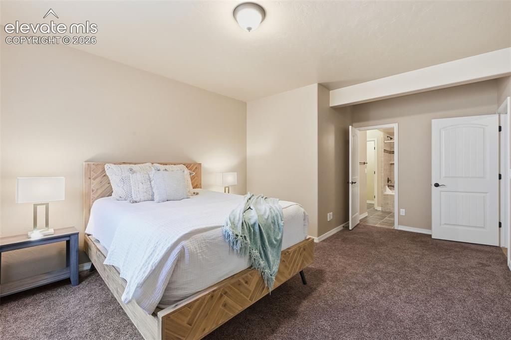 13184 Cake Bread Heights