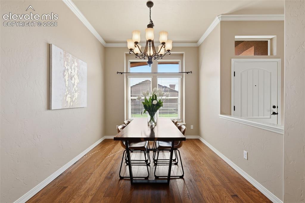 13184 Cake Bread Heights