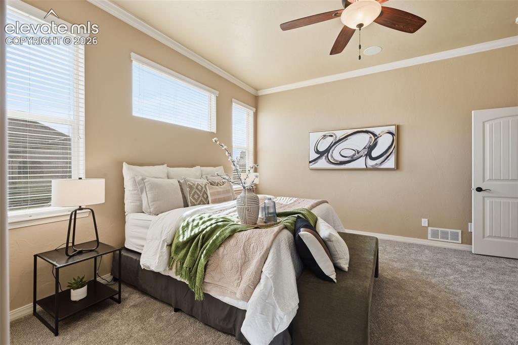 13184 Cake Bread Heights