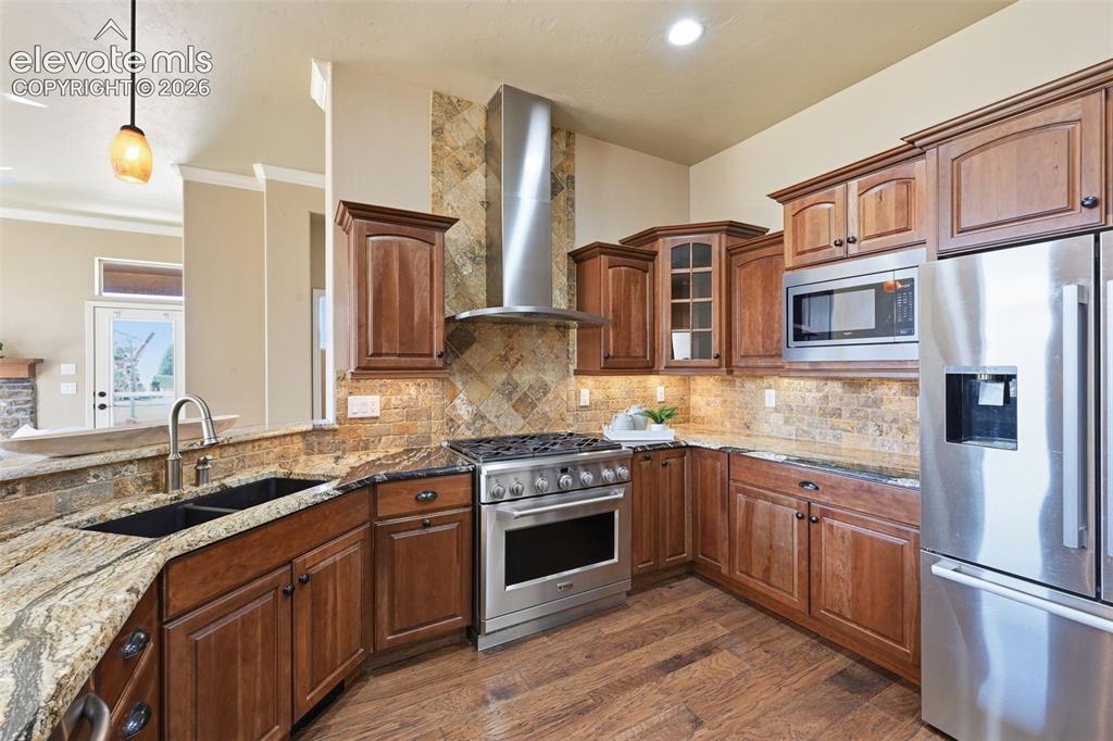 13184 Cake Bread Heights
