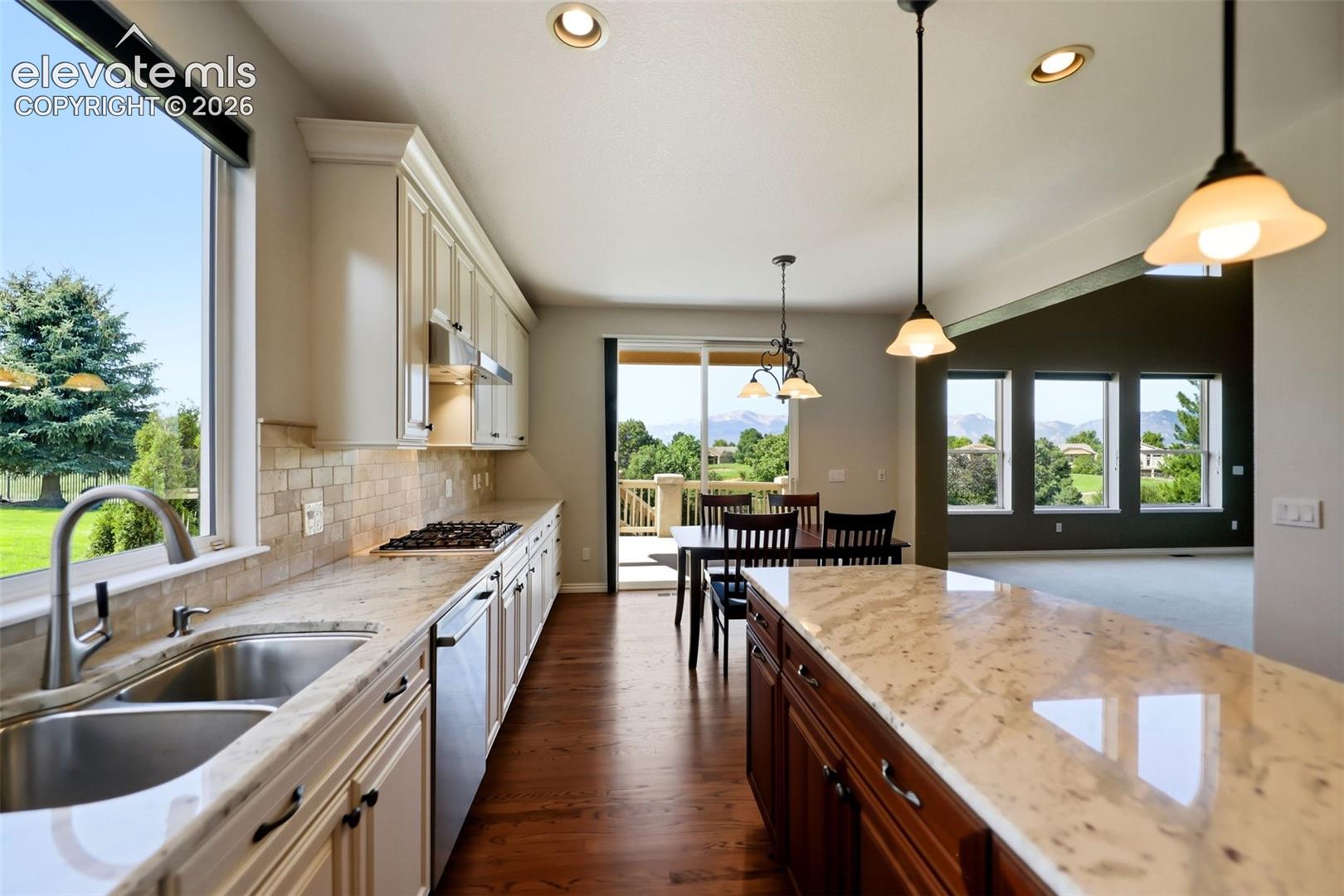10090 Palisade Ridge Drive