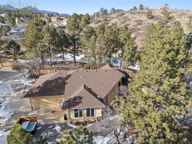 7405 Winding Oaks Drive
