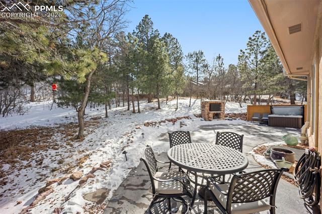 7405 Winding Oaks Drive