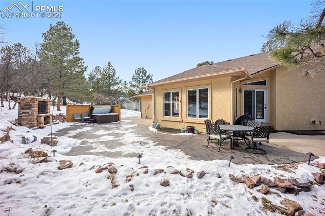 7405 Winding Oaks Drive