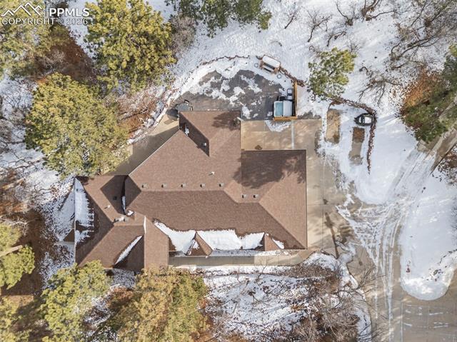 7405 Winding Oaks Drive