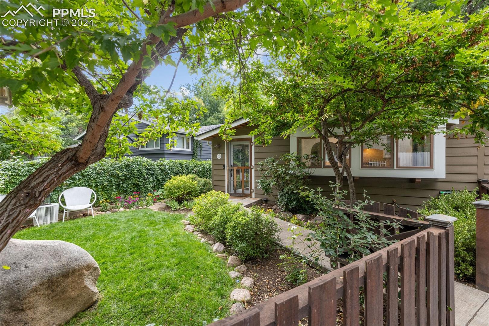 2 Winfield Avenue