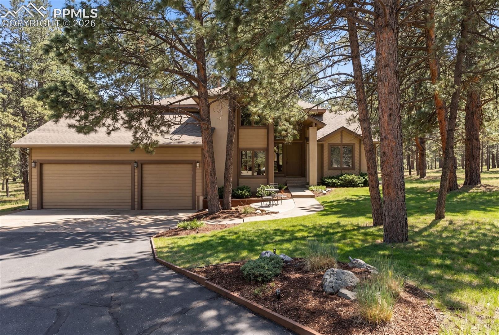 18475 Lake Drive