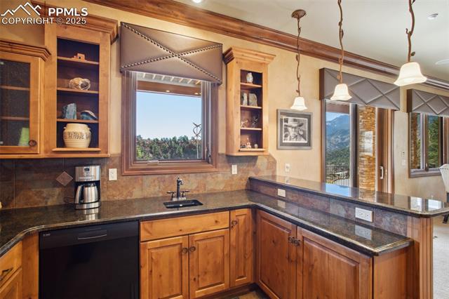 2575 White Rock Lane