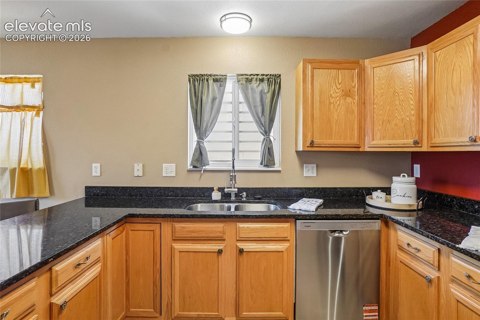 844 Foxwood Drive