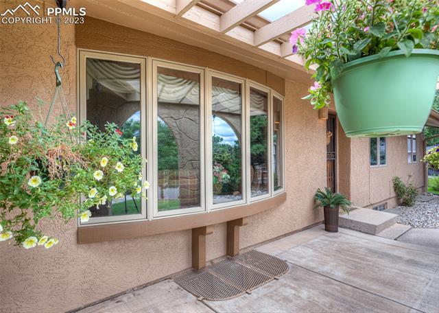 633 Golden Hills Road