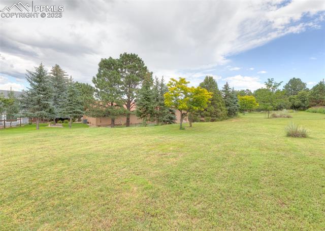 633 Golden Hills Road