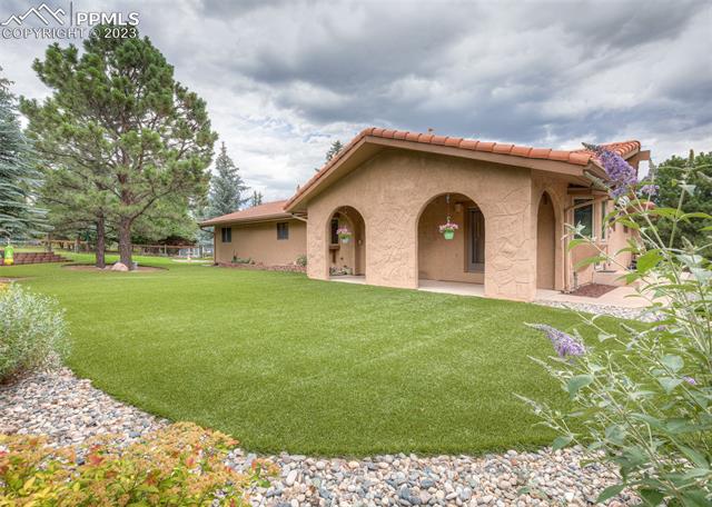 633 Golden Hills Road