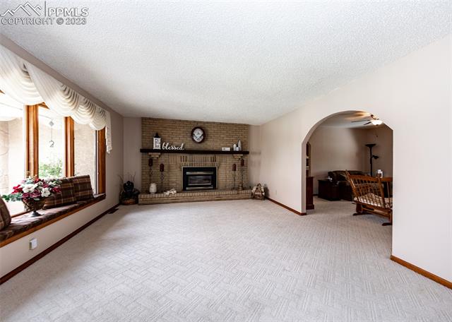 633 Golden Hills Road