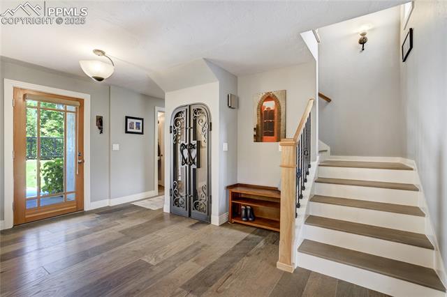 1932 El Parque Street