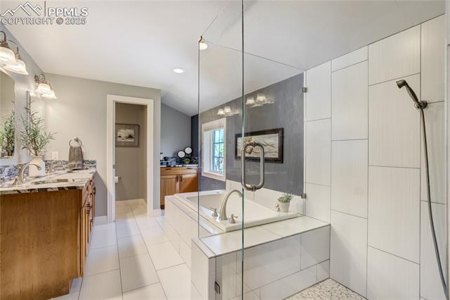 1932 El Parque Street