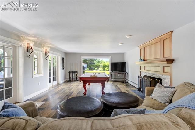 1932 El Parque Street