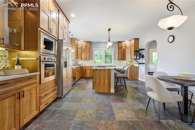 1932 El Parque Street