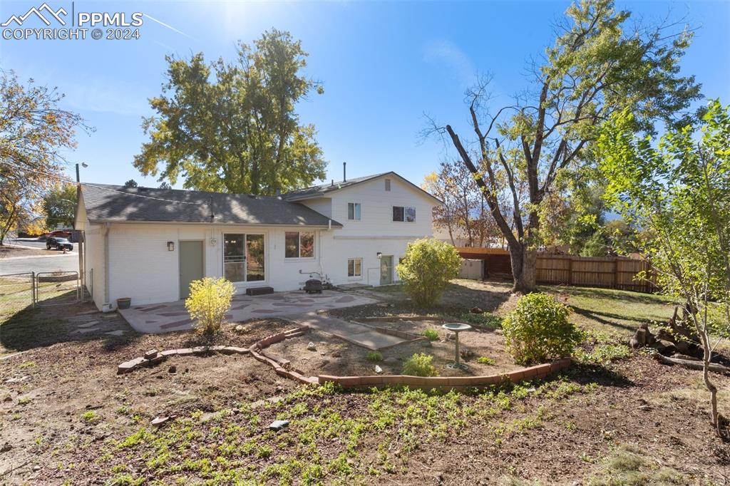 1819 Montezuma Drive