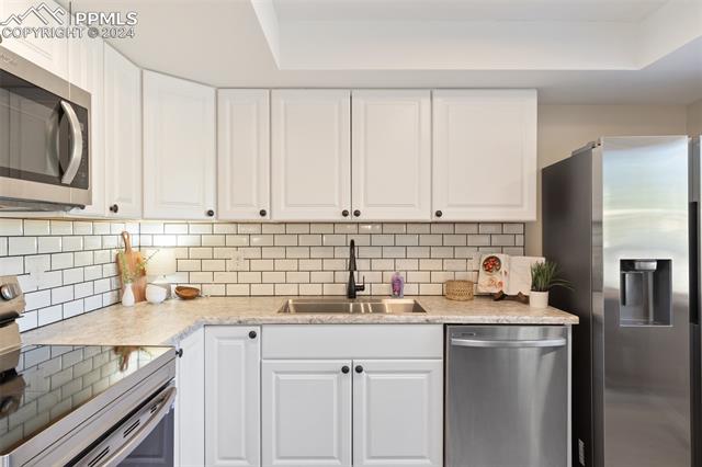 1819 Montezuma Drive