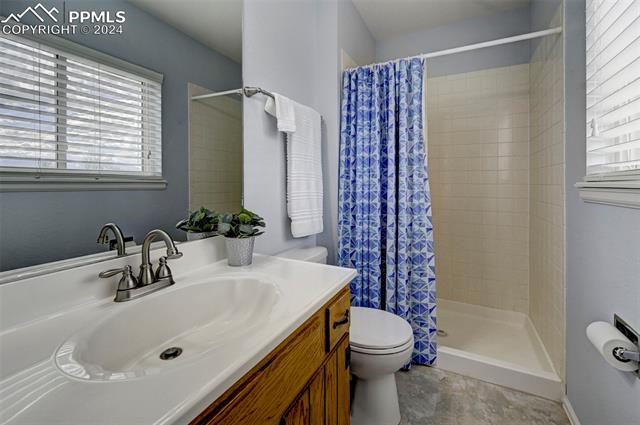 5617 E Old Farm Circle