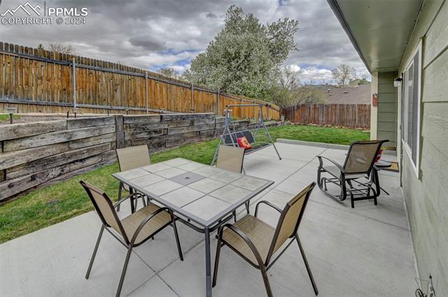 5617 E Old Farm Circle