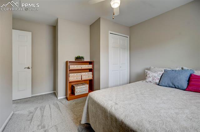 5617 E Old Farm Circle