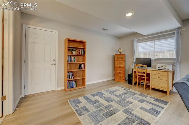 5617 E Old Farm Circle