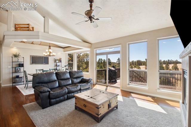 18885 Prairie Breeze Point