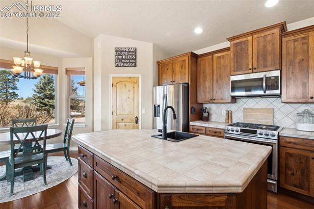 18885 Prairie Breeze Point