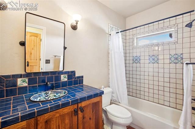 18885 Prairie Breeze Point