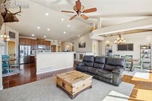 18885 Prairie Breeze Point