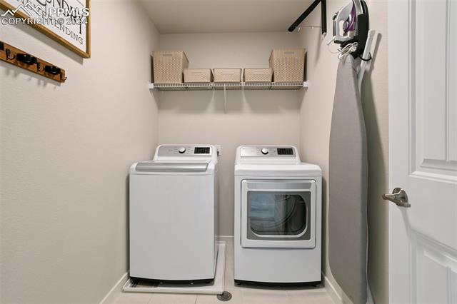 6568 Cumbre Vista Way