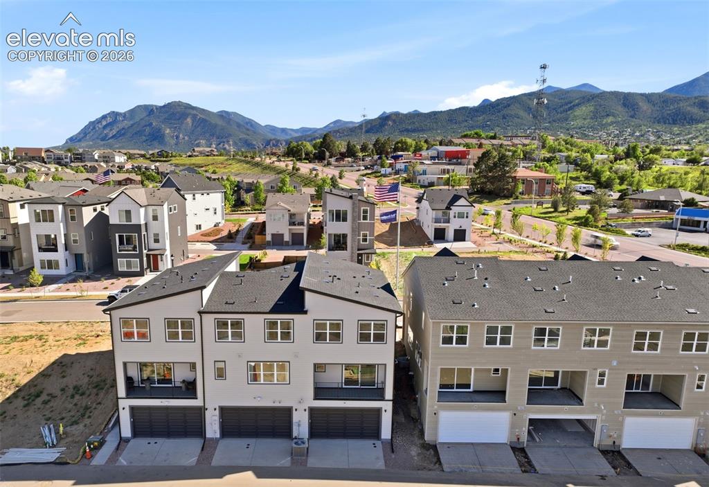 1764 Keystone Crest Lane