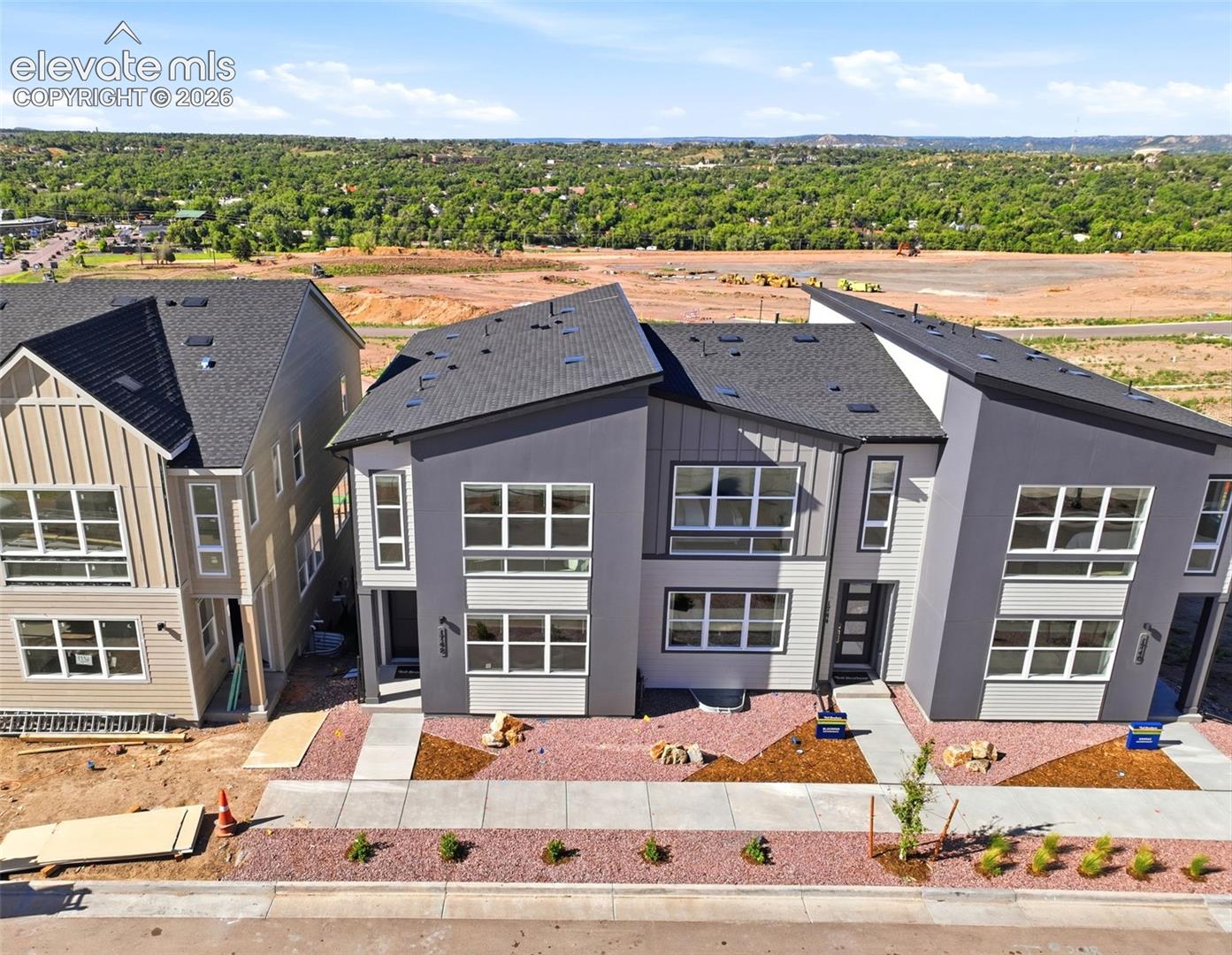 1764 Keystone Crest Lane