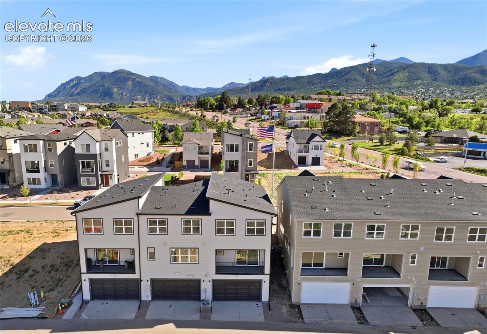1764 Keystone Crest Lane
