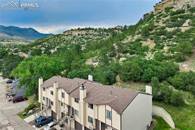 1439 Territory Trail